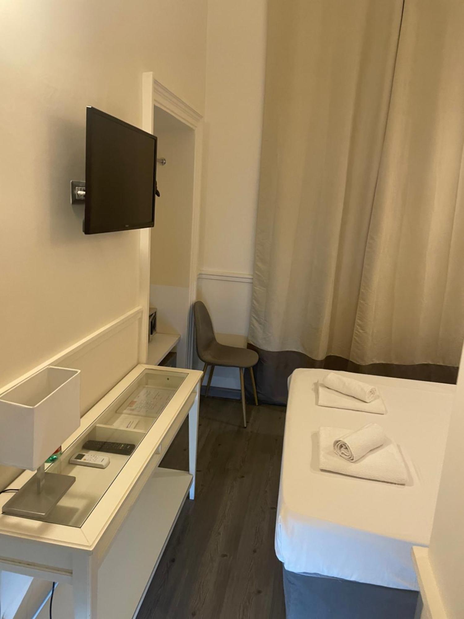 Arts & Rooms Rome Extérieur photo